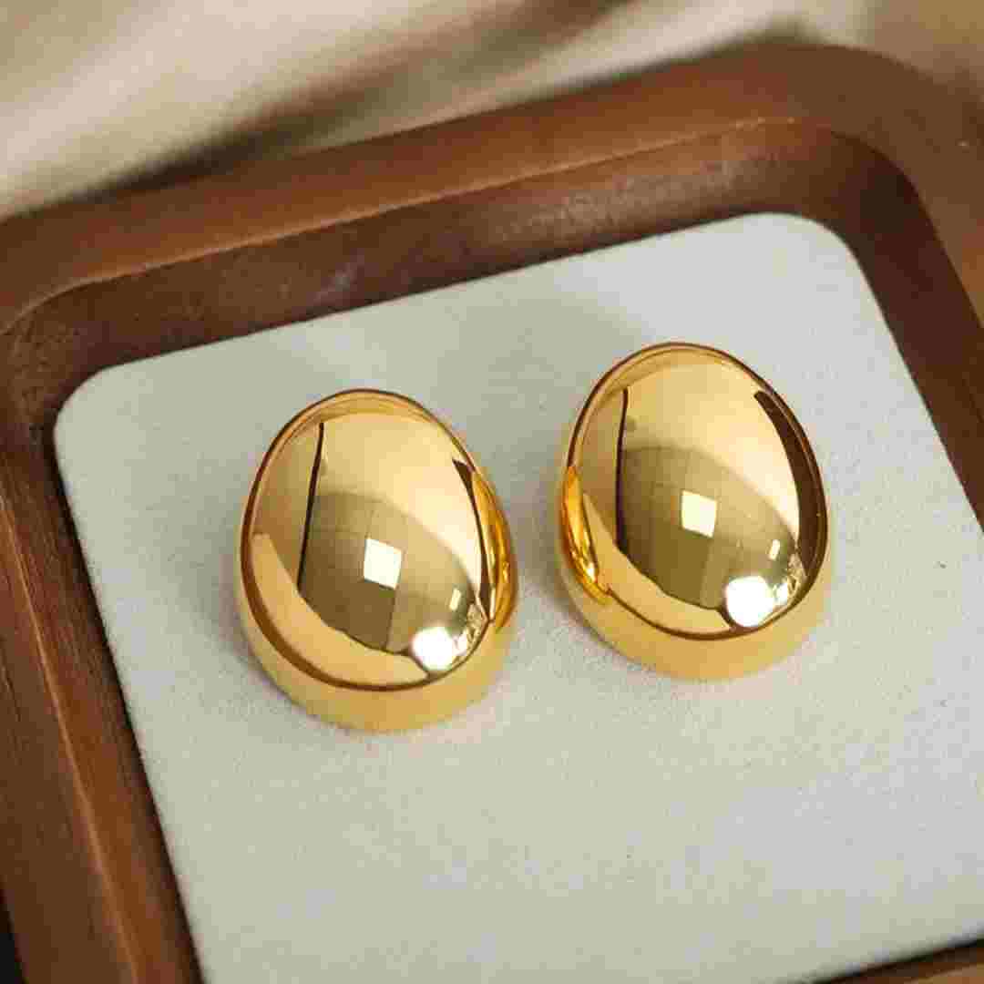 Chunky Gold Studs Earring