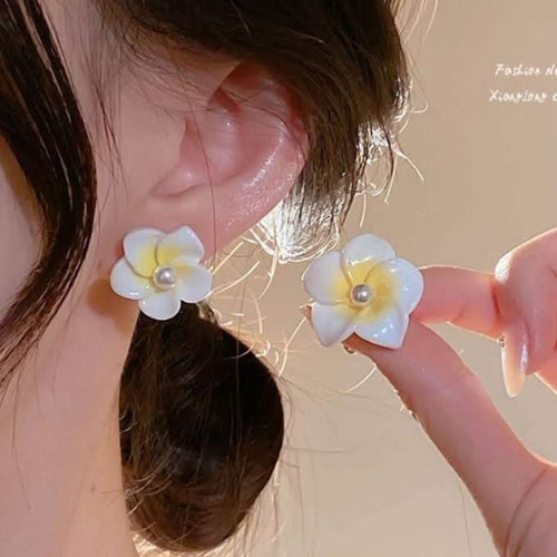 Floral Pinteresty Stud Earring