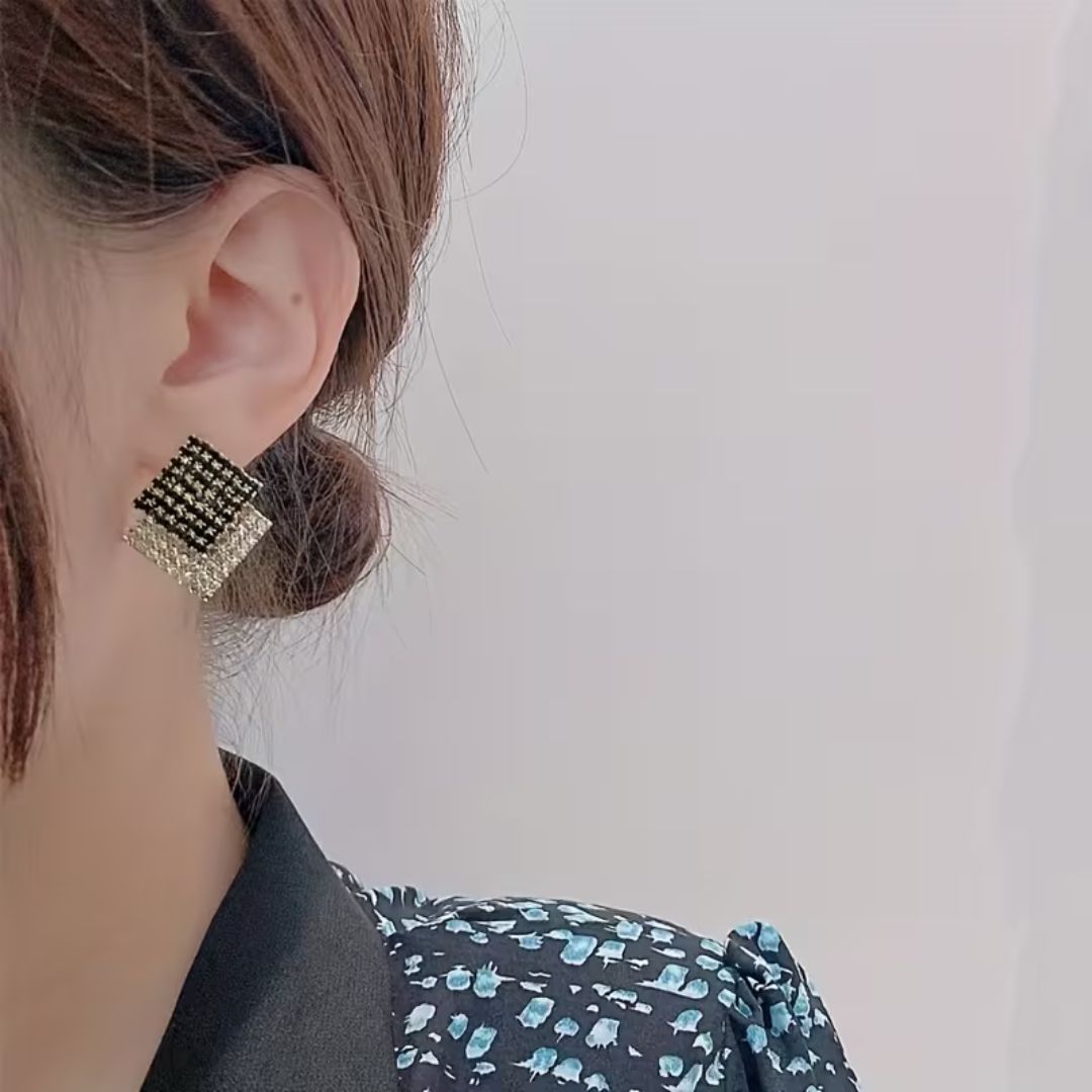 Dark Knight Dazzle Earring