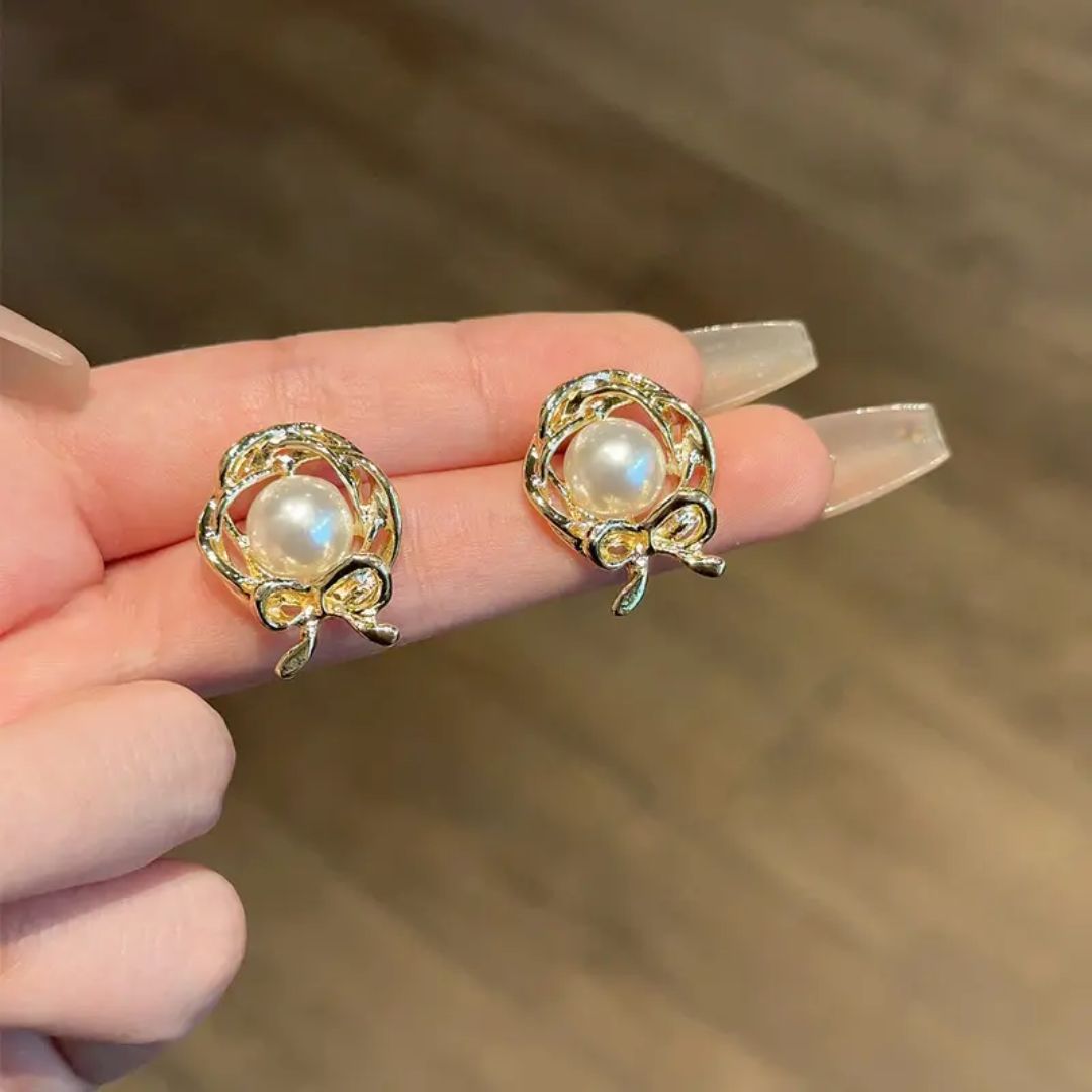 Bow & Bloom Studs Earring