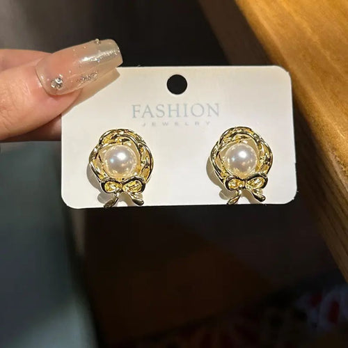Bow & Bloom Studs Earring