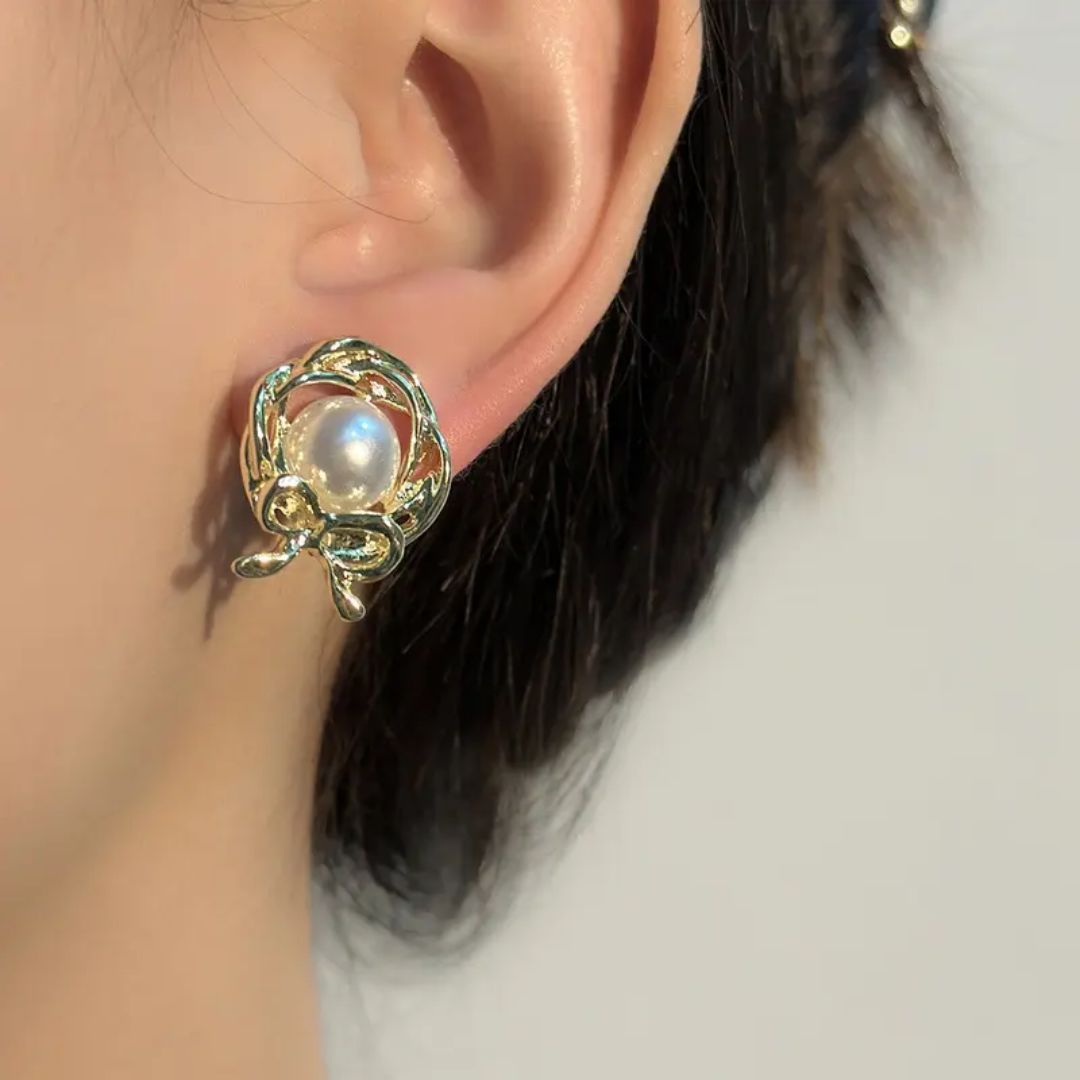 Bow & Bloom Studs Earring
