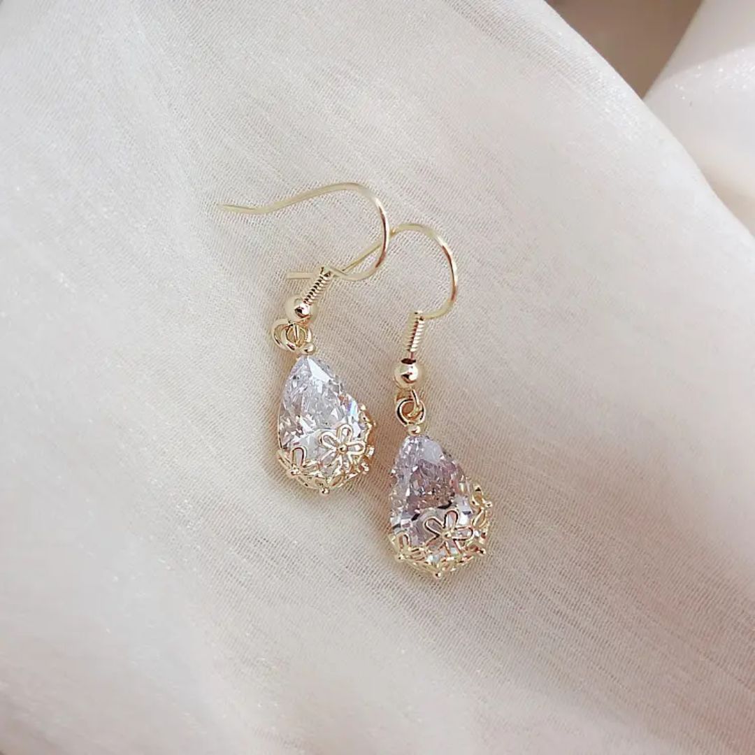 Elegant Stone Drops Earring