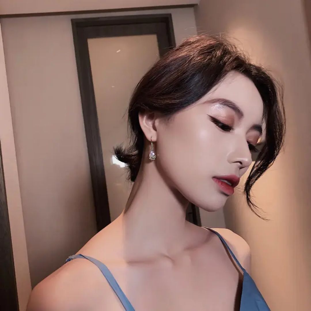 Elegant Stone Drops Earring