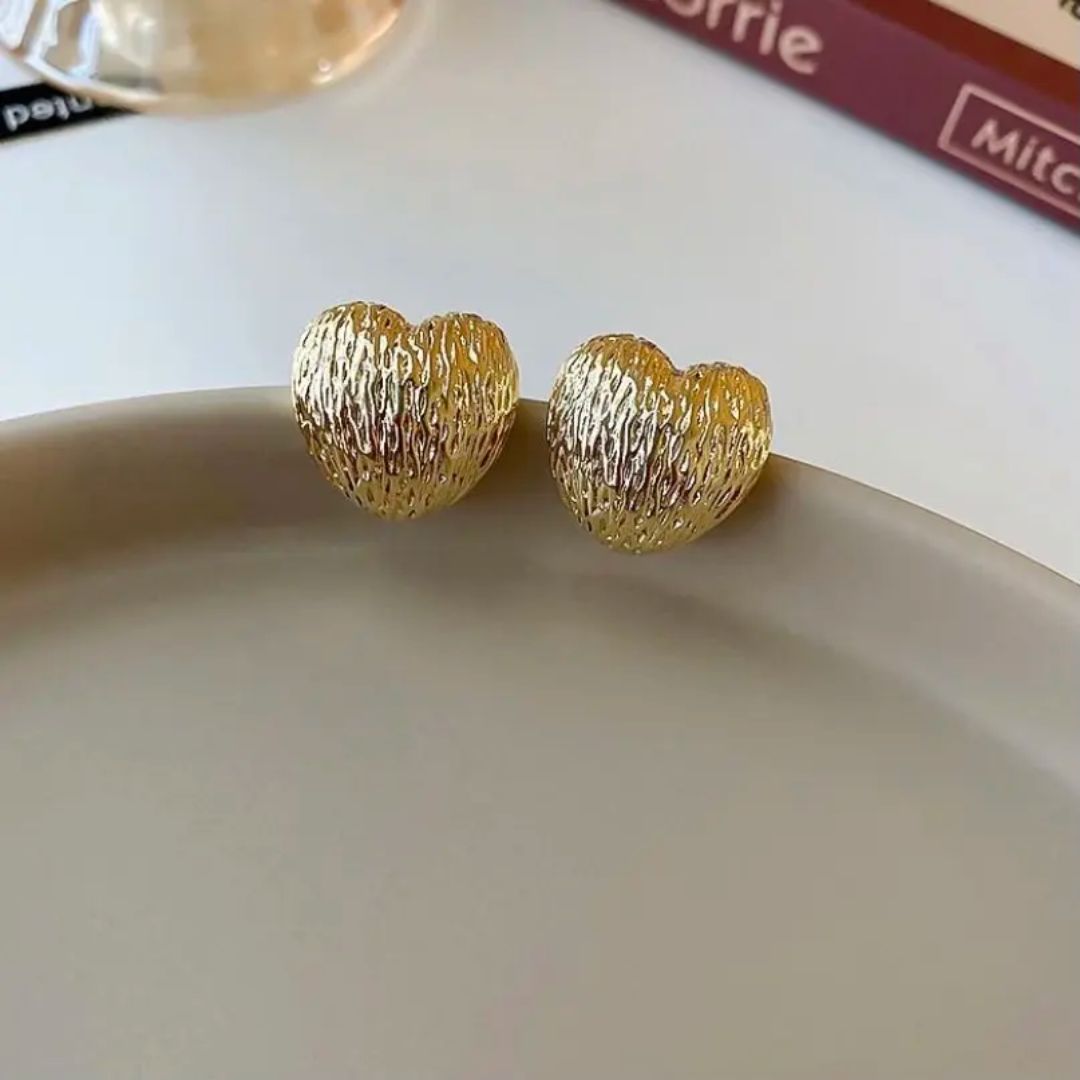 Golden Luxe Heart Stud Earring
