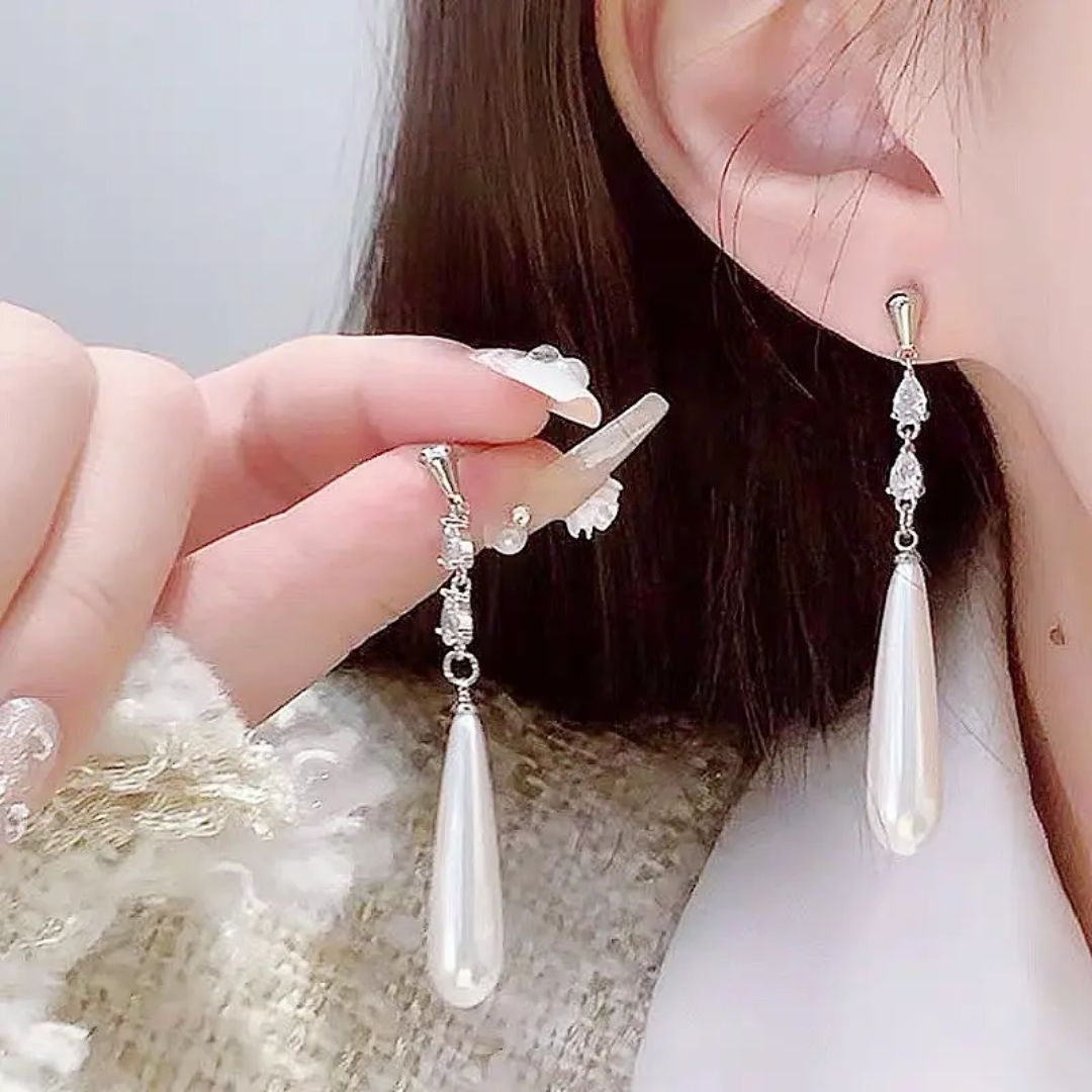 Elegant Teardrop Earrings