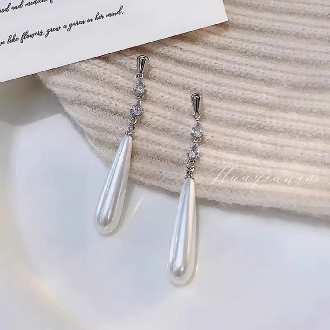 Elegant Teardrop Earrings