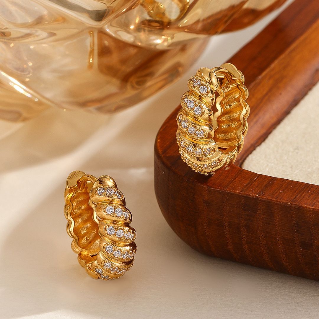 Tiny Heart Bliss Hoops Earring