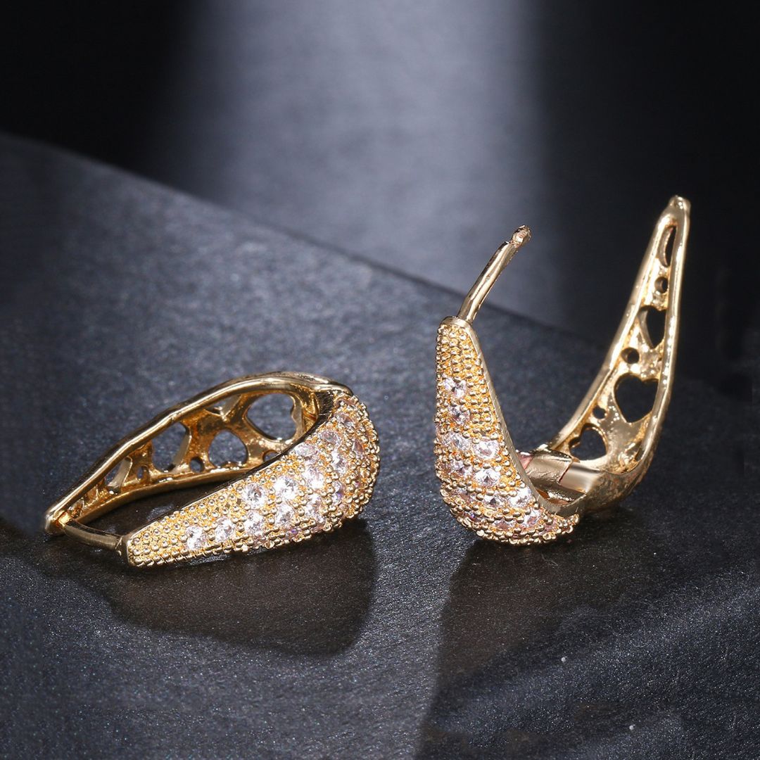 Chic Radiance Huggies Earring