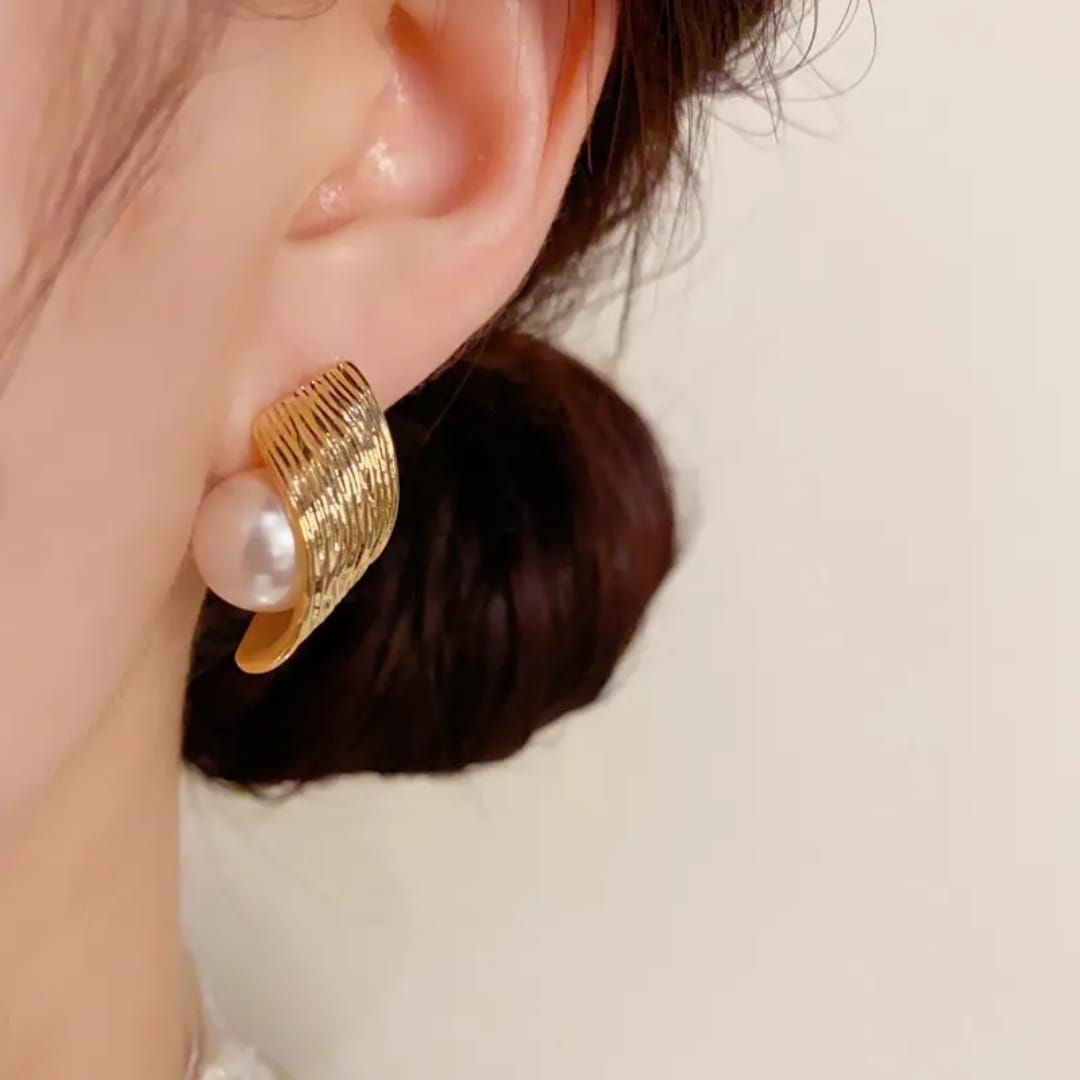 Ocean Breeze Pearl Drops Earring