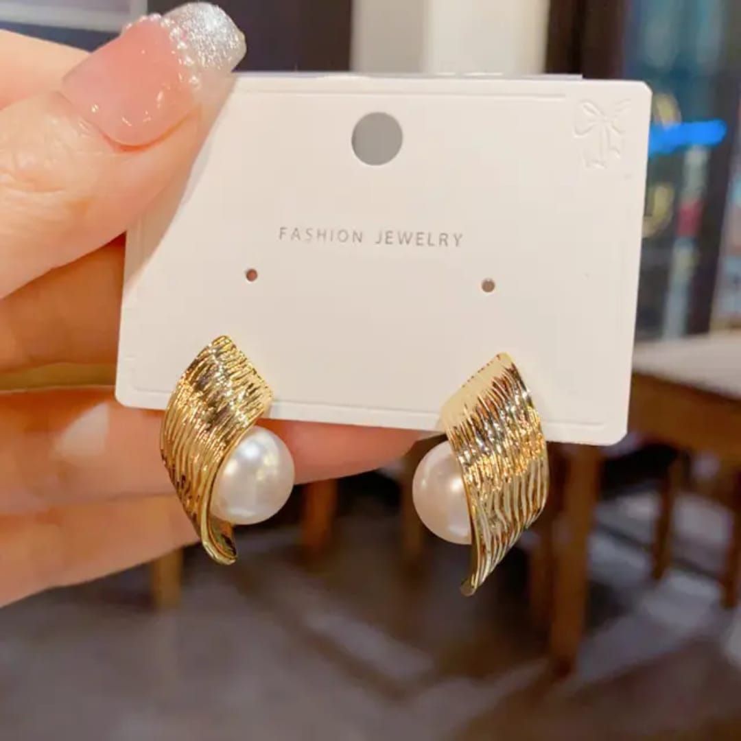 Ocean Breeze Pearl Drops Earring