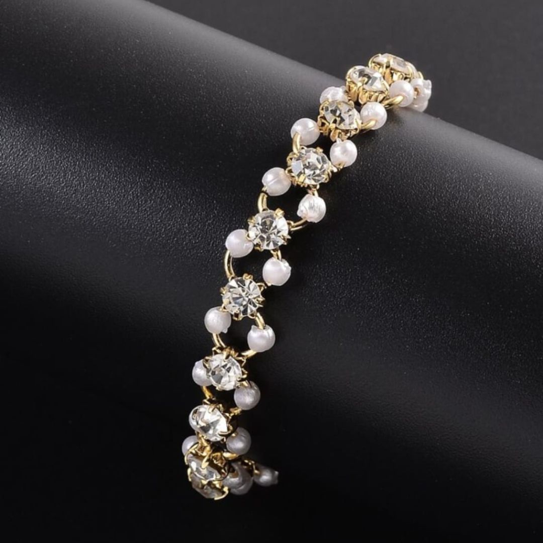 Ivory Glow Chain Bracelet