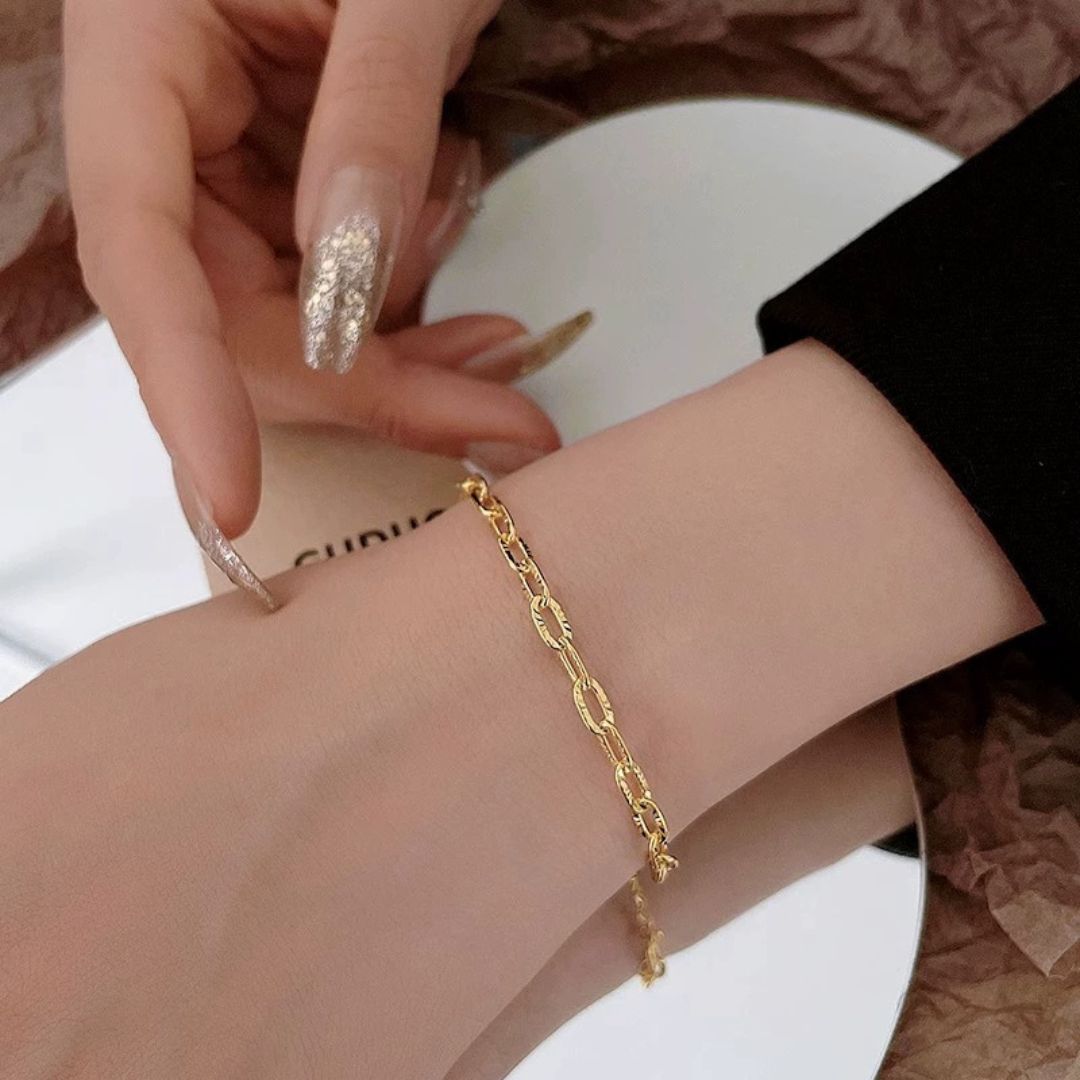 Minimalist Muse Chain Bracelet