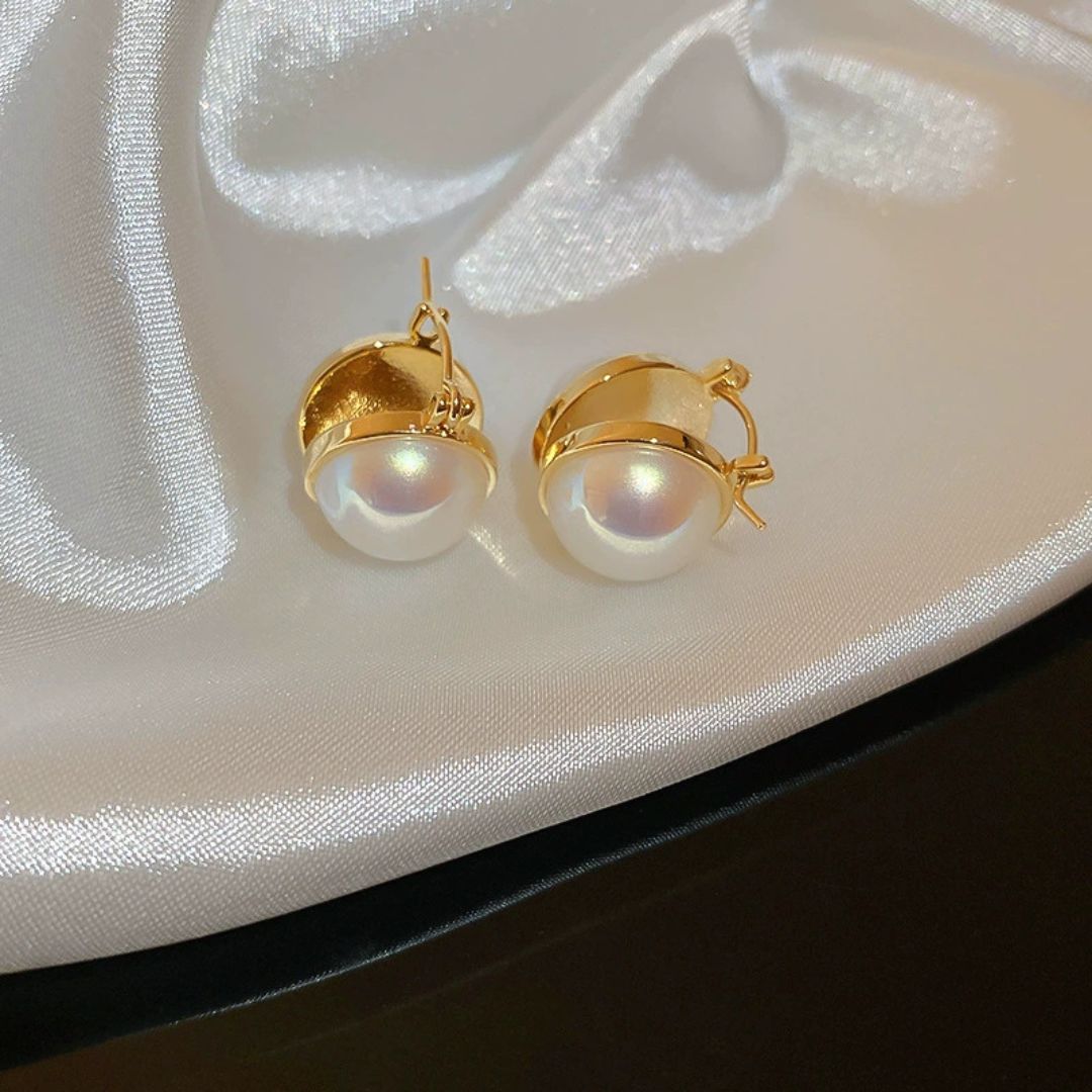 Lumiere Pearl V-Hoops Earring