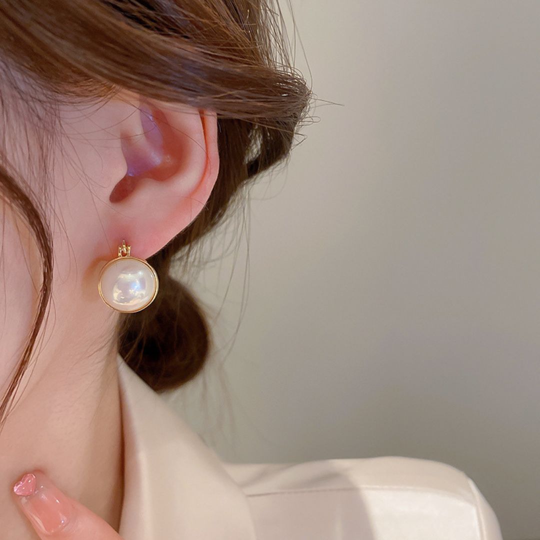 Lumiere Pearl V-Hoops Earring