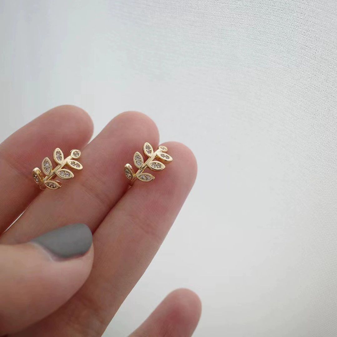 Trendy Leaf EarCuff Earring