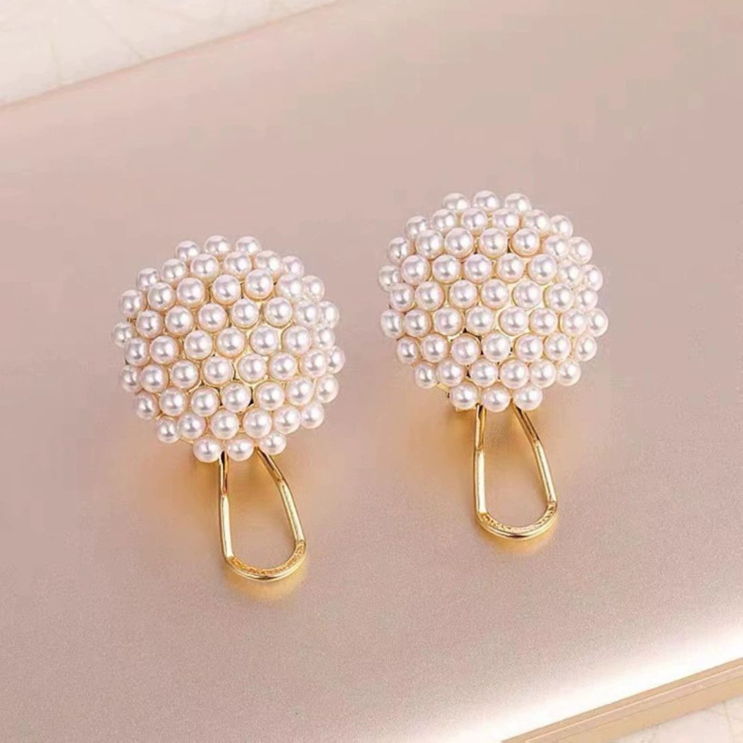 Cluster Pearl Stud Earrings