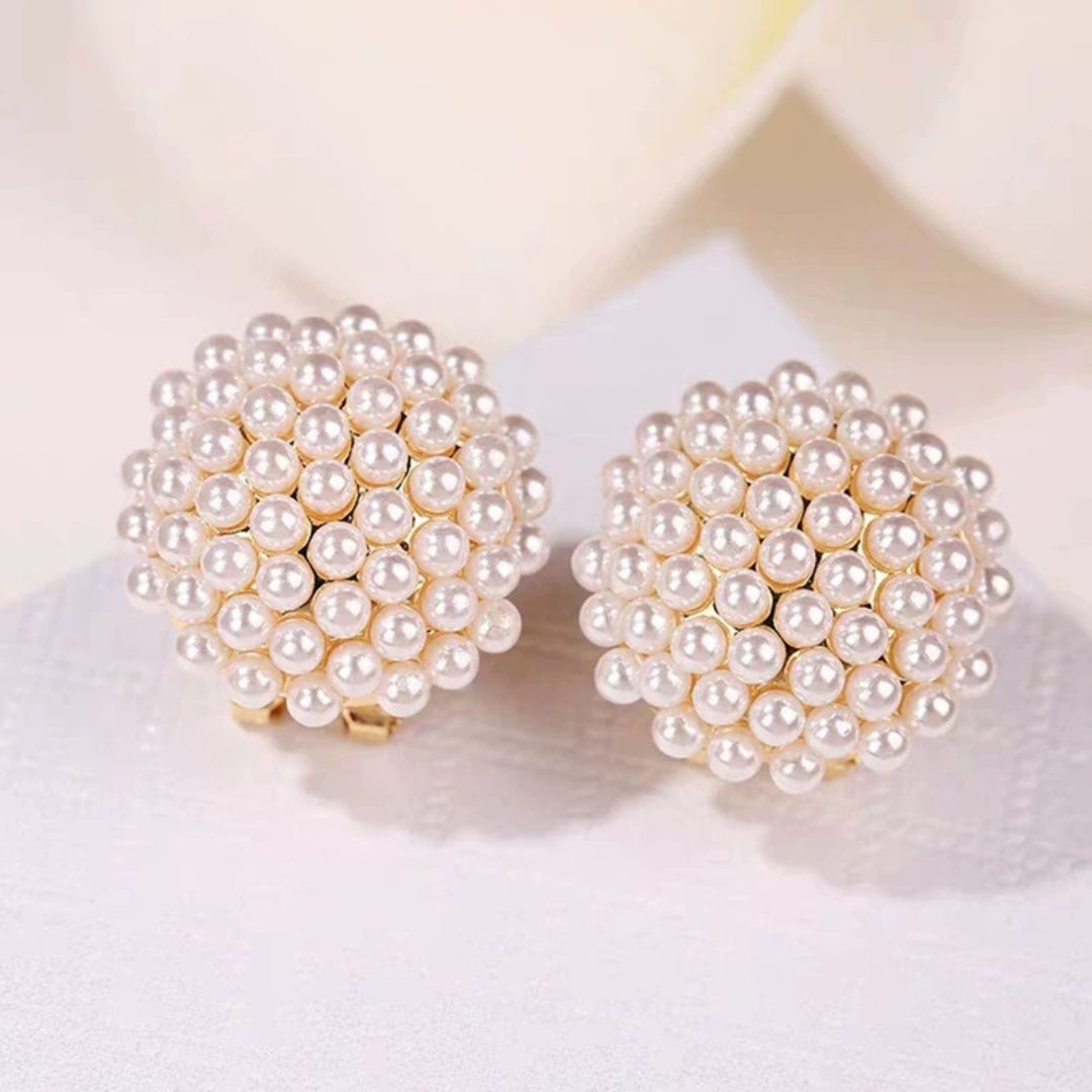 Cluster Pearl Stud Earrings