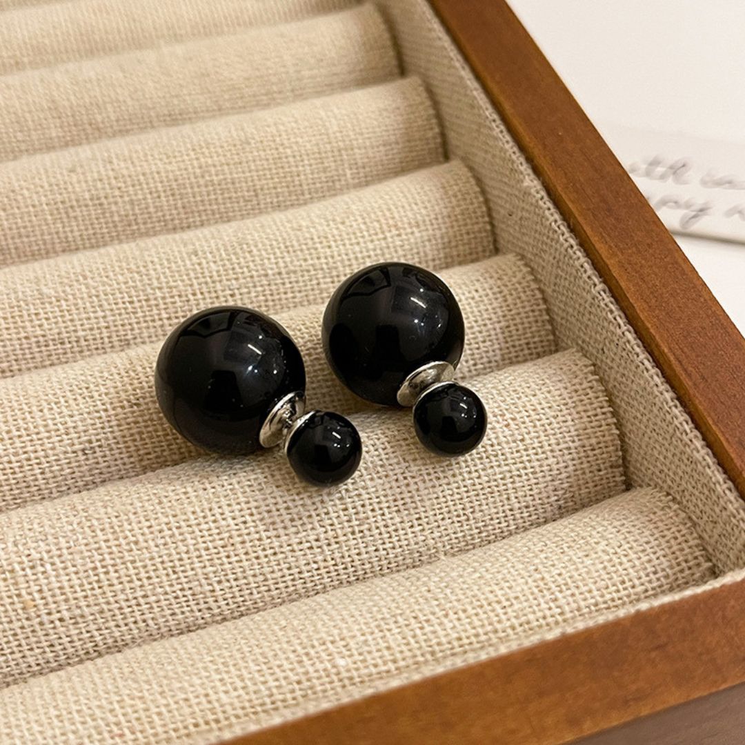 Black Pearl Stud Earring