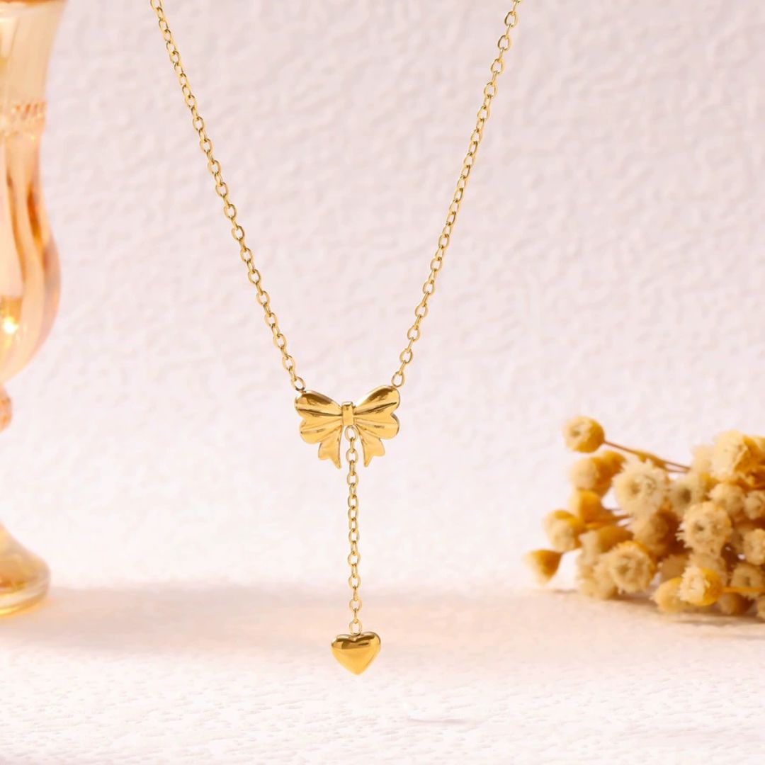 Dream Drape Bow Necklace