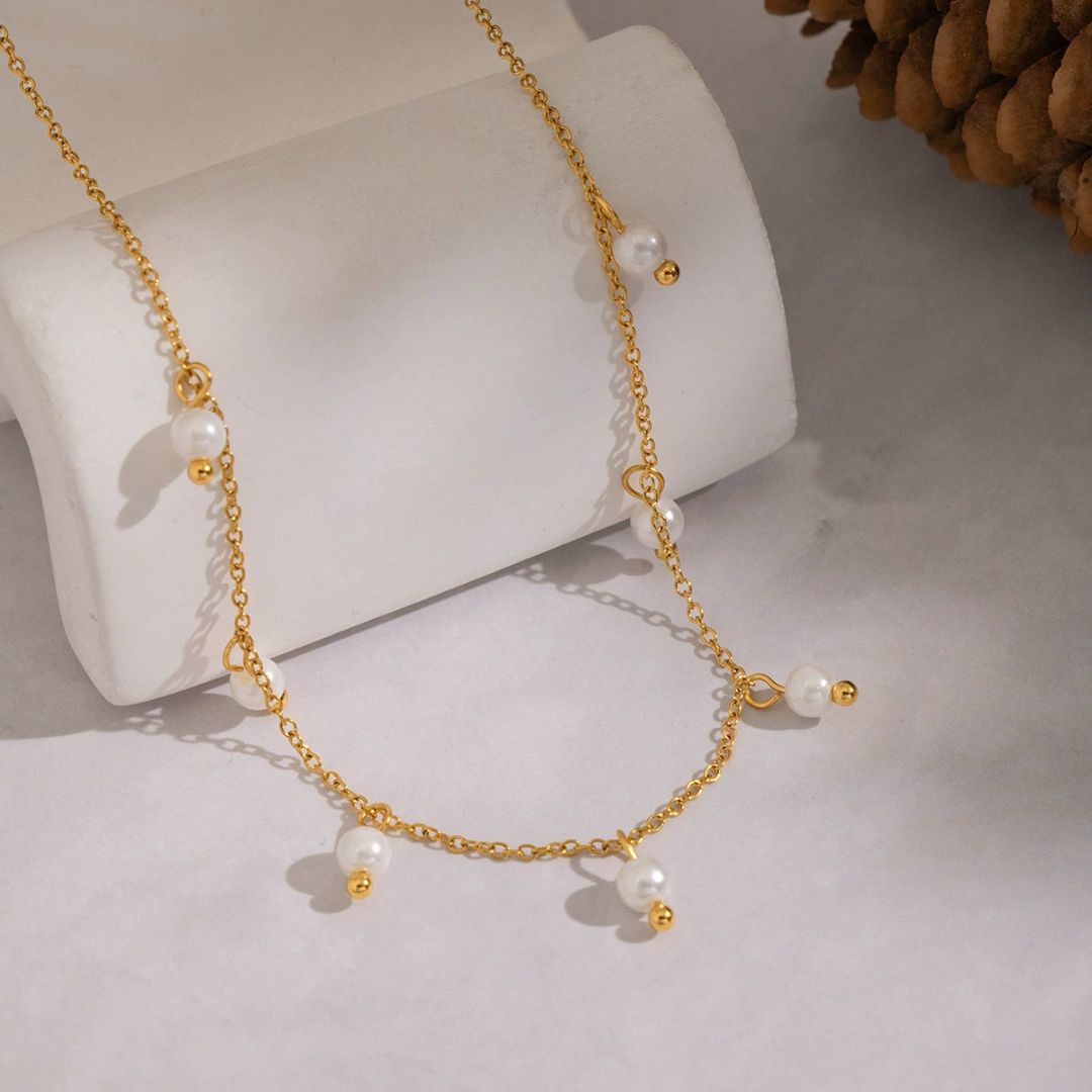 Timeless Glow Pearl Necklace