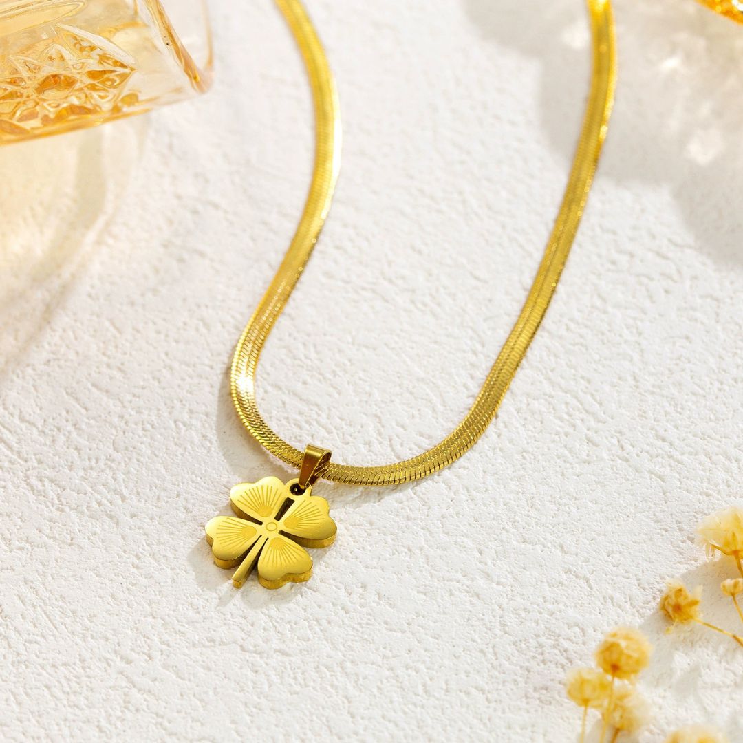 Sculpted Gold Chain Necklace