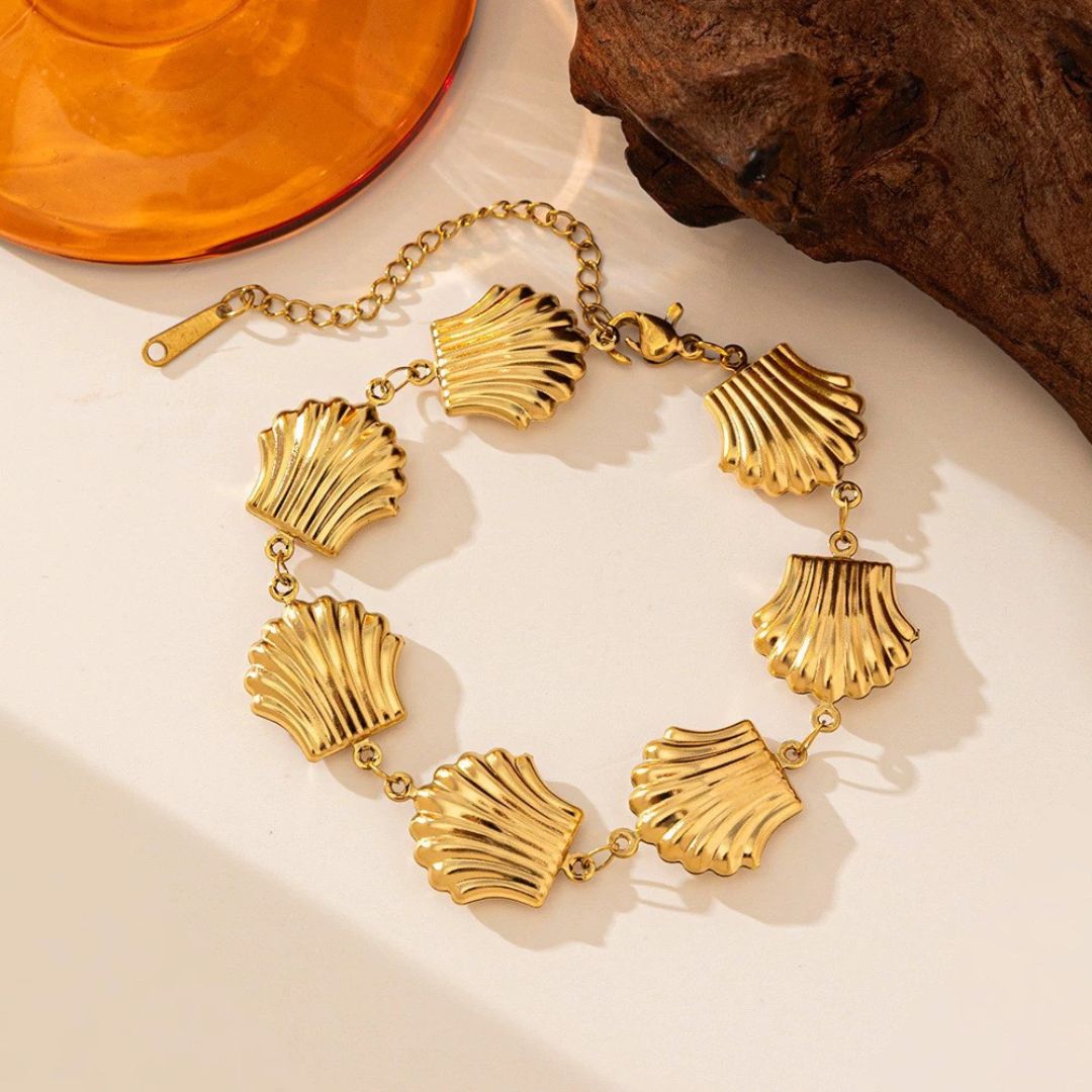 Golden Scallop Shell Bracelet