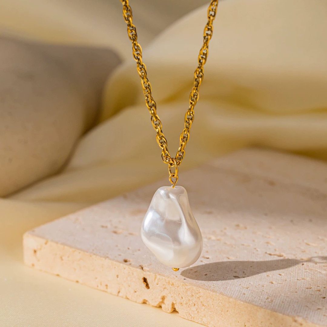 Seashell Symphony Pearl Necklace