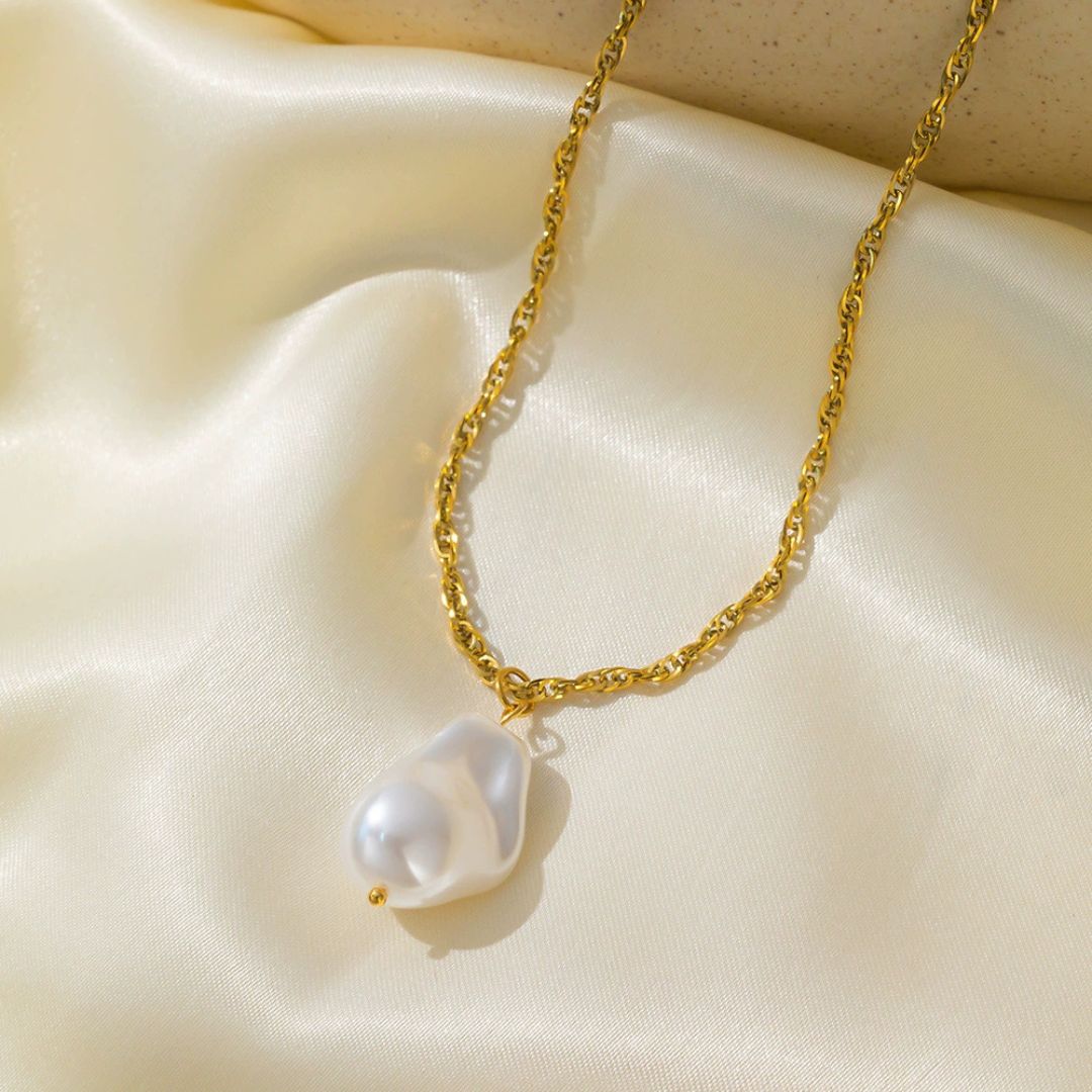 Seashell Symphony Pearl Necklace