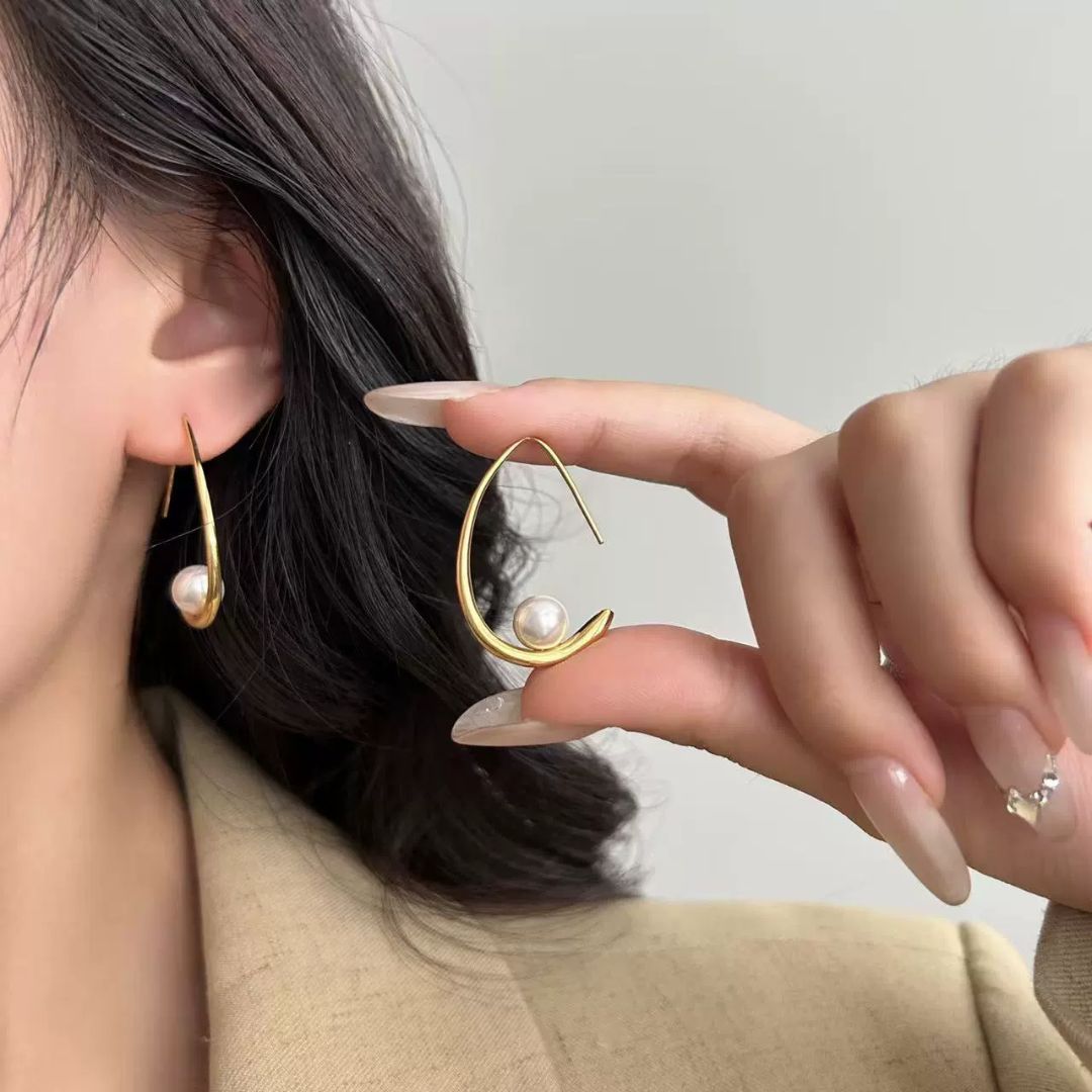 Golden Bling Drops Earring