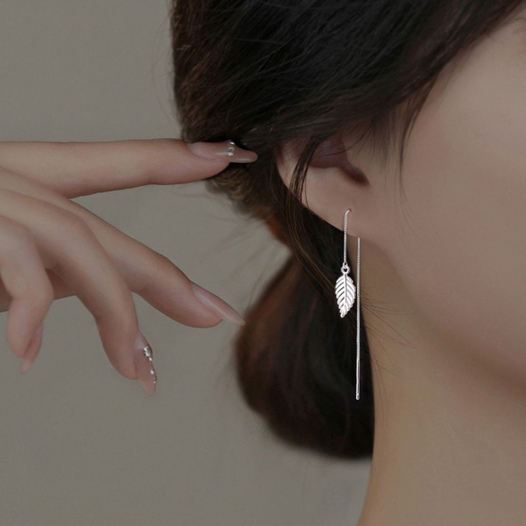 Tiny Leaf Chain Earring