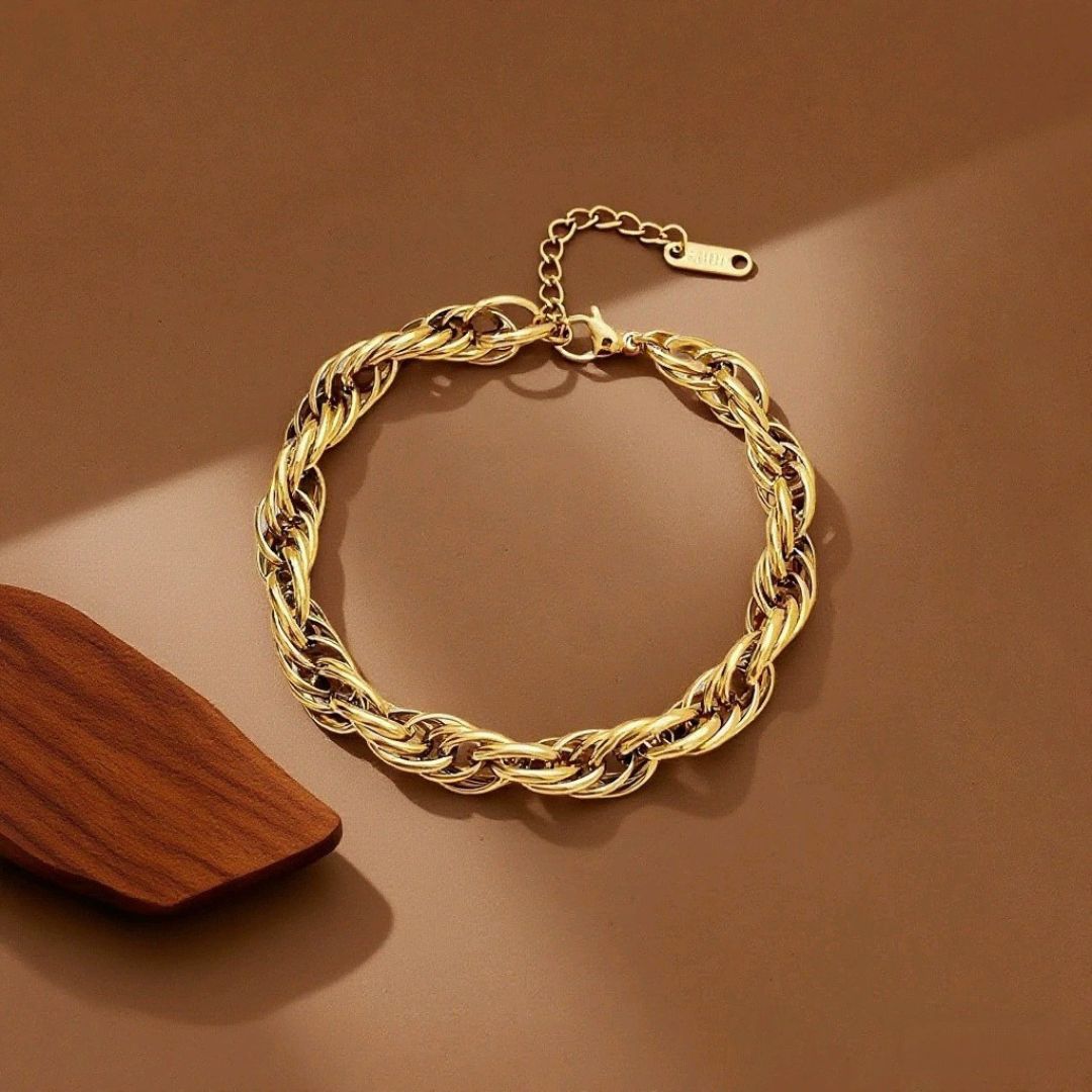Royal Knot Bracelet