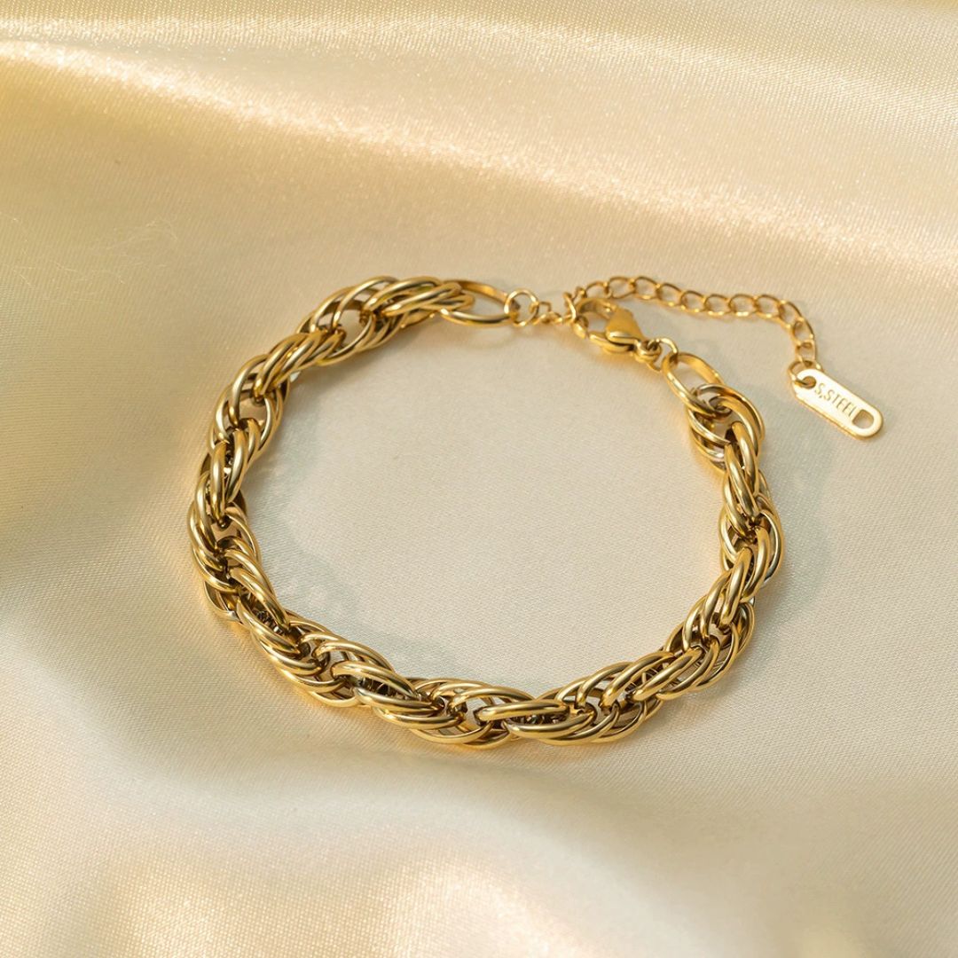 Royal Knot Bracelet