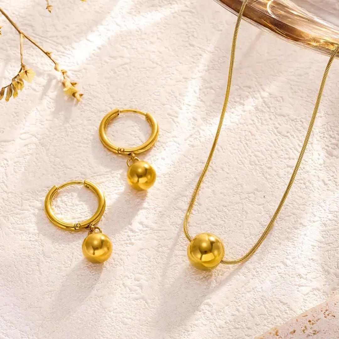 Golden Hour Ball Necklace Set