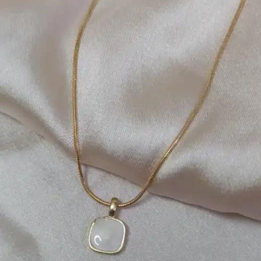 Minimal Fresh Look Necklace