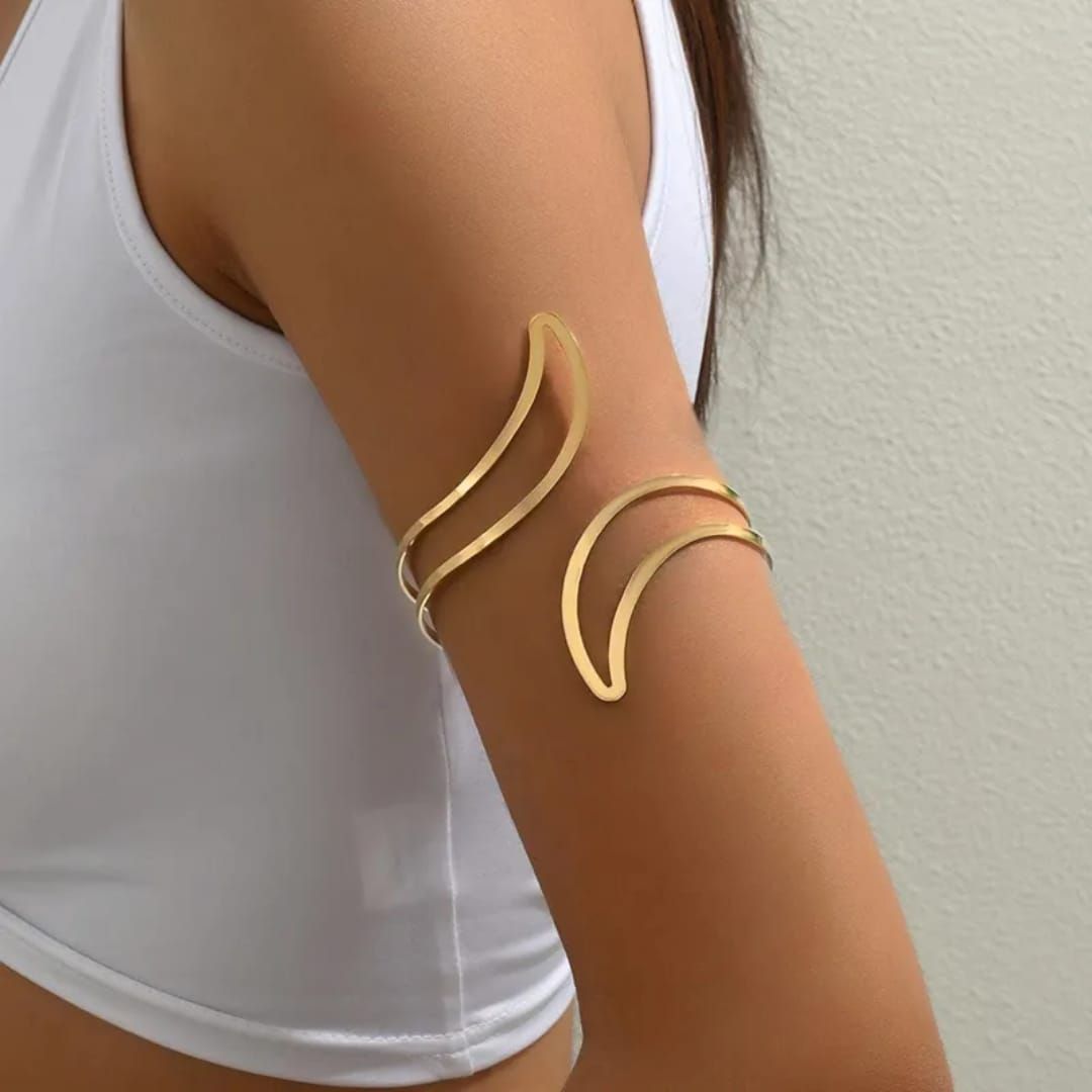 Gilded S-Curve Arm Cuff