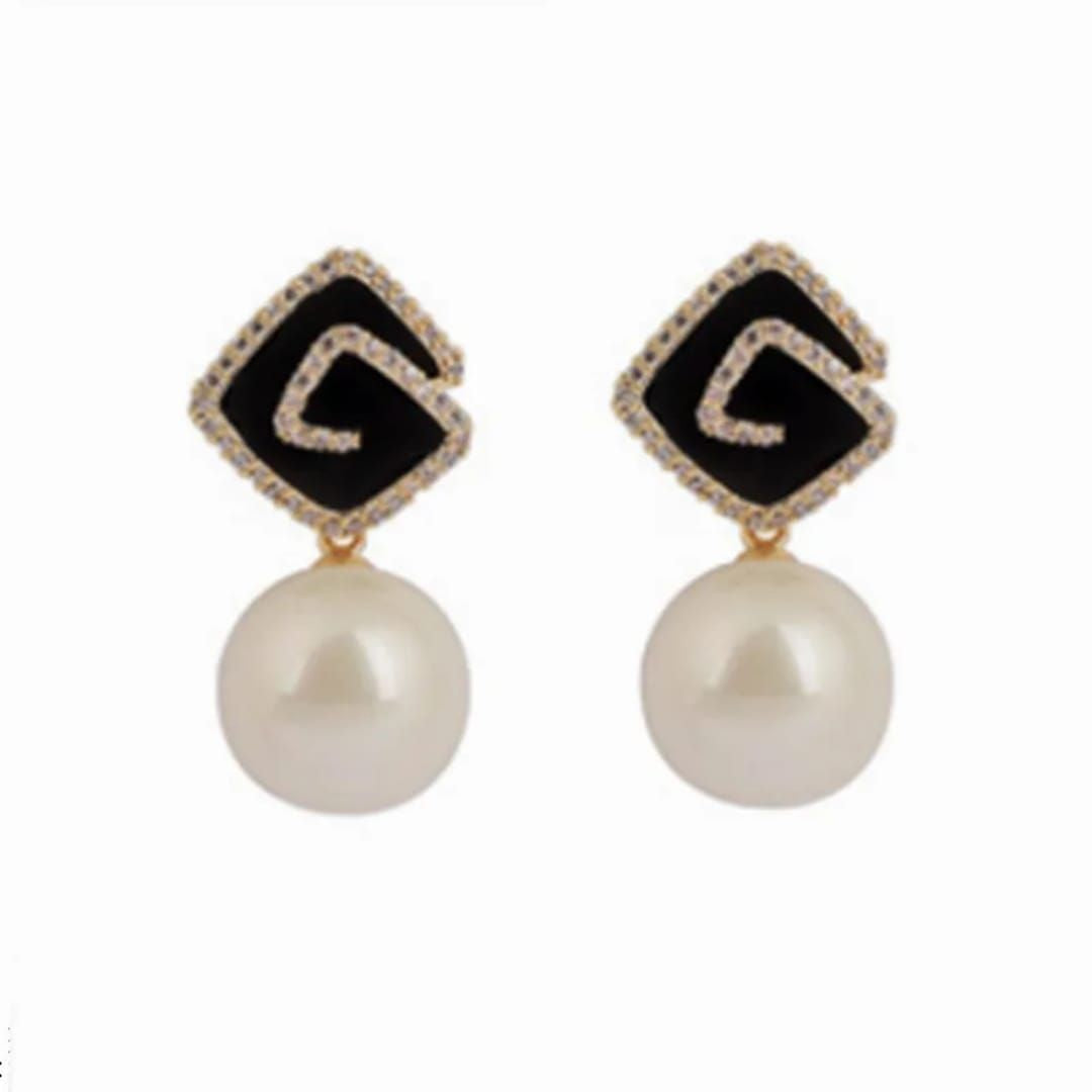 Pearl Blossom Dangler Earring