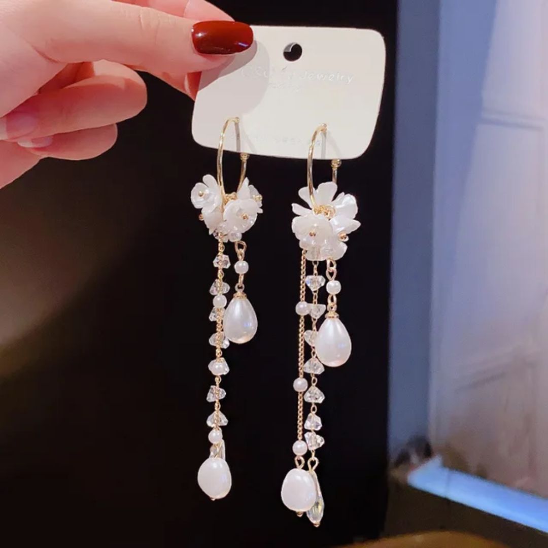 As Fresh As Daisy Long Chain Earrings