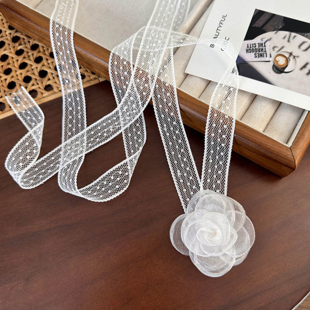 Dainty Mesh Flower Necklace