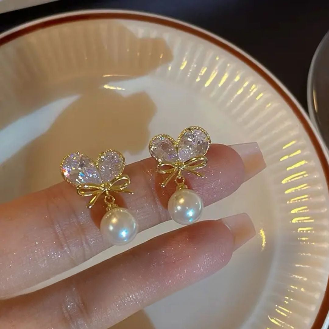 Royal Heart Pearl Danglers Earring
