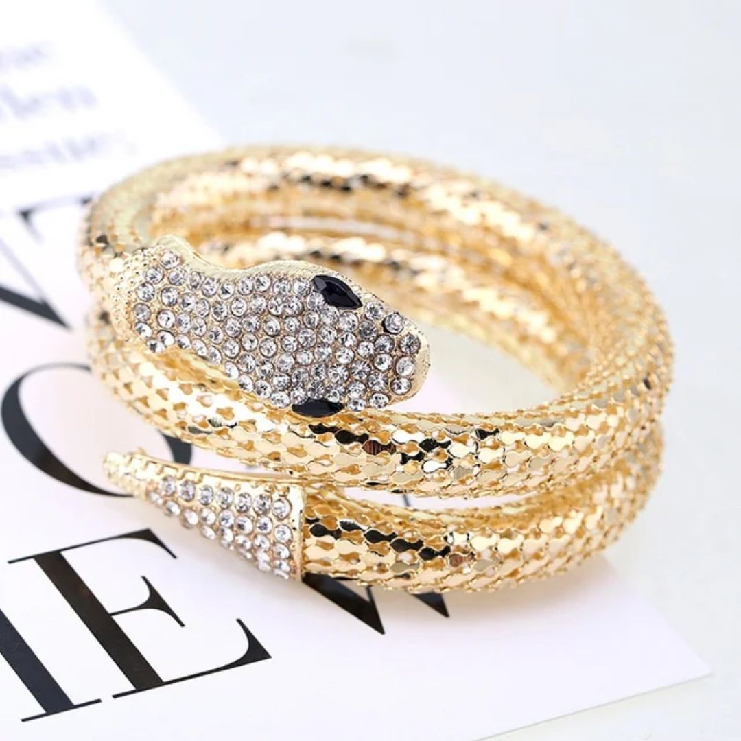 Dainty Chic Snake Bracelet