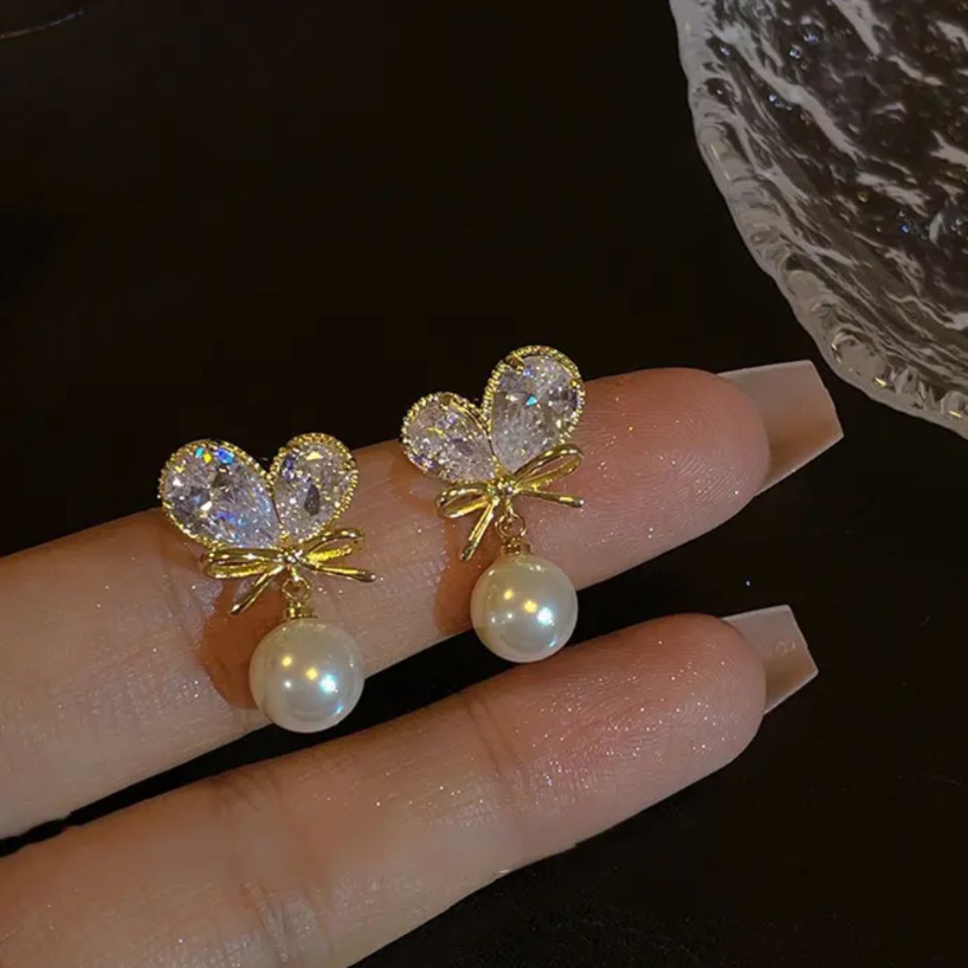 Royal Heart Pearl Danglers Earring