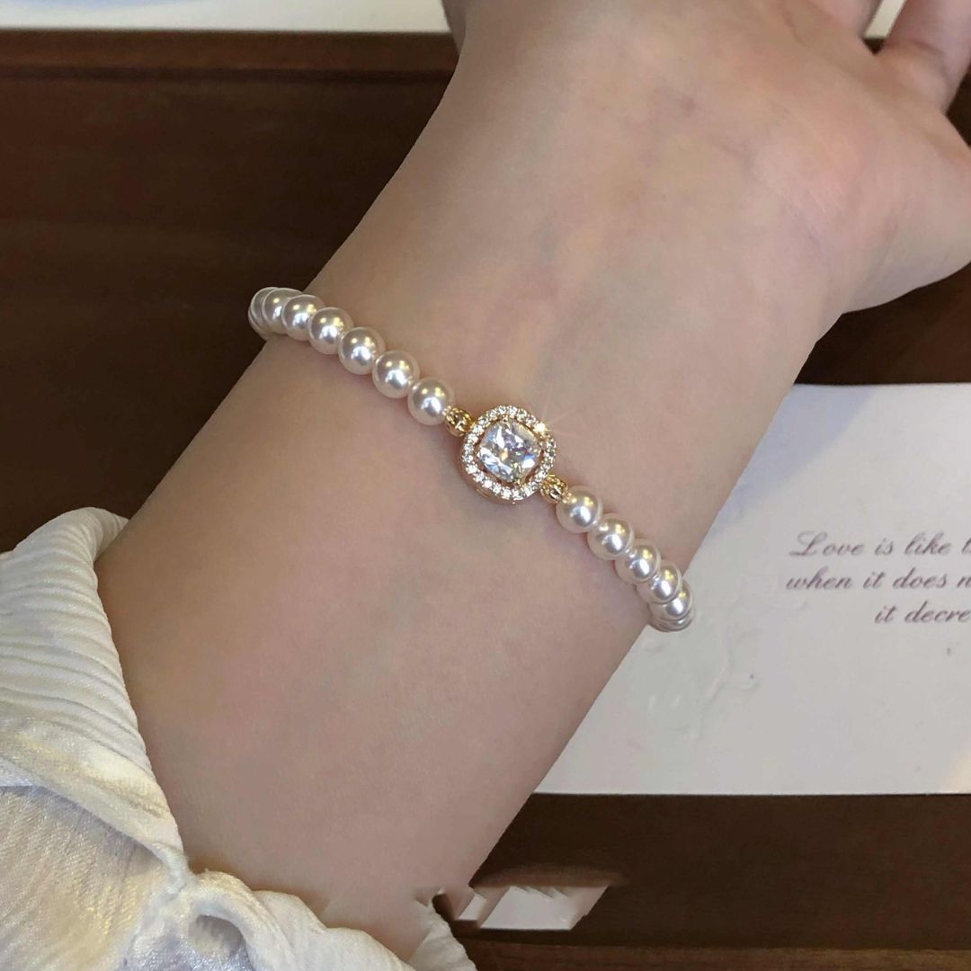 Elite Pearl Bracelet