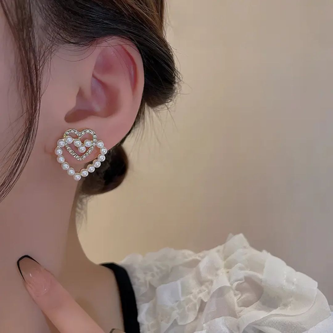 Love Loop Pearl Earrings