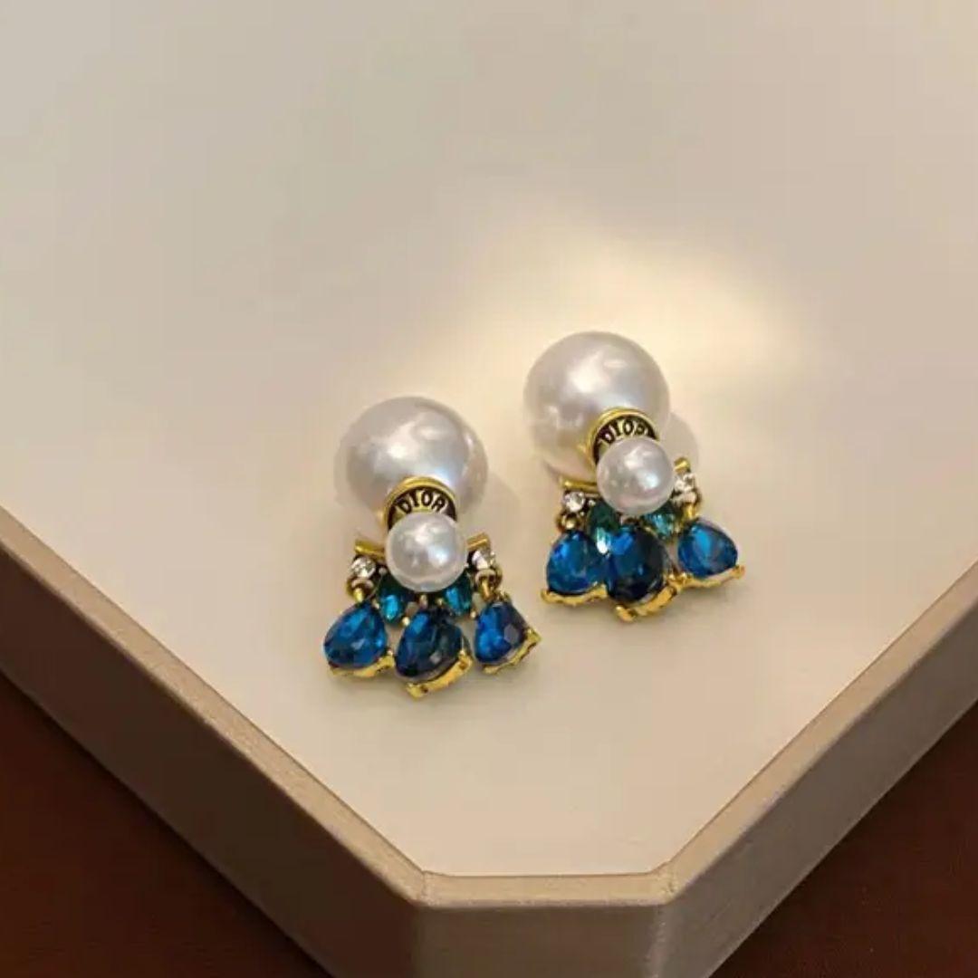 Bling Blogger Pearl Earrings