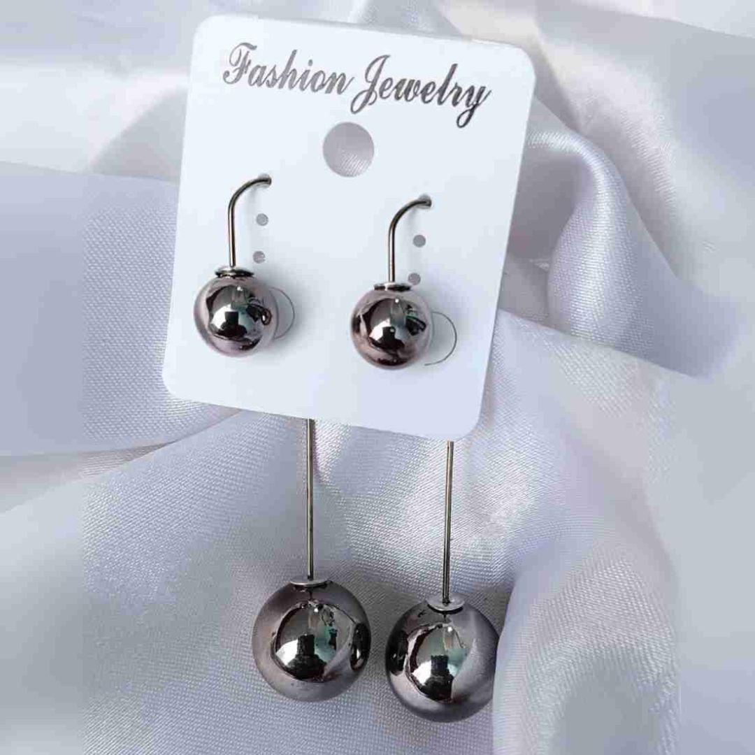 Midnight Pearl Drops Earrings