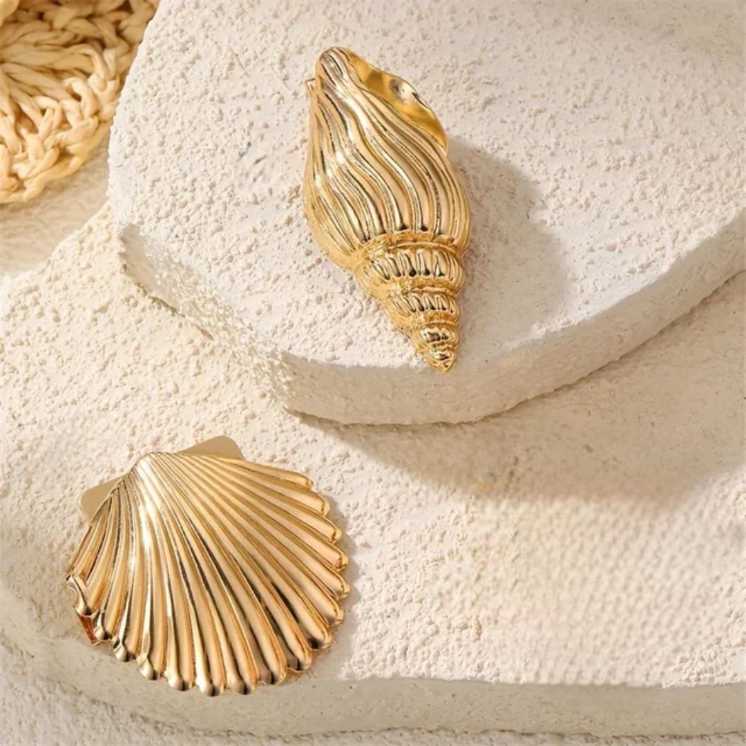 Seashell hair clip