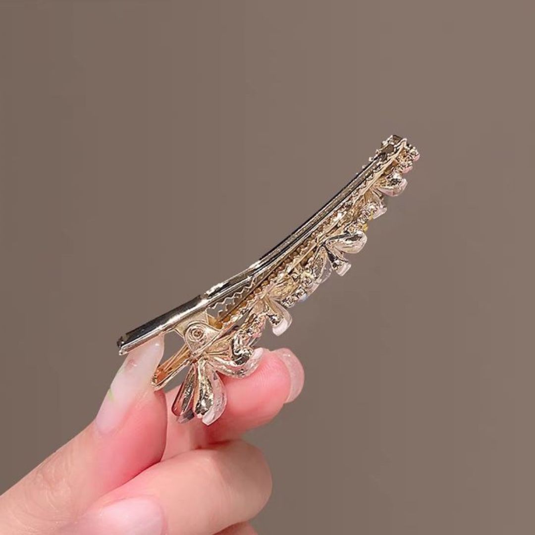 Trina Floral Hair Clip