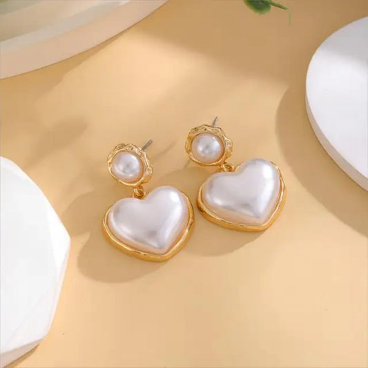 Pearlfect Heart Earrings