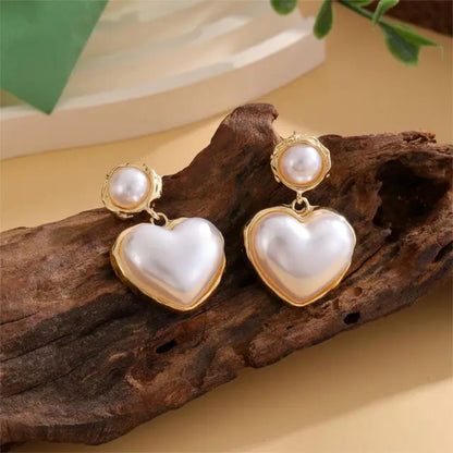 Pearlfect Heart Earrings